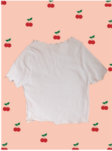 Load image into Gallery viewer, itty bitty - creme tee